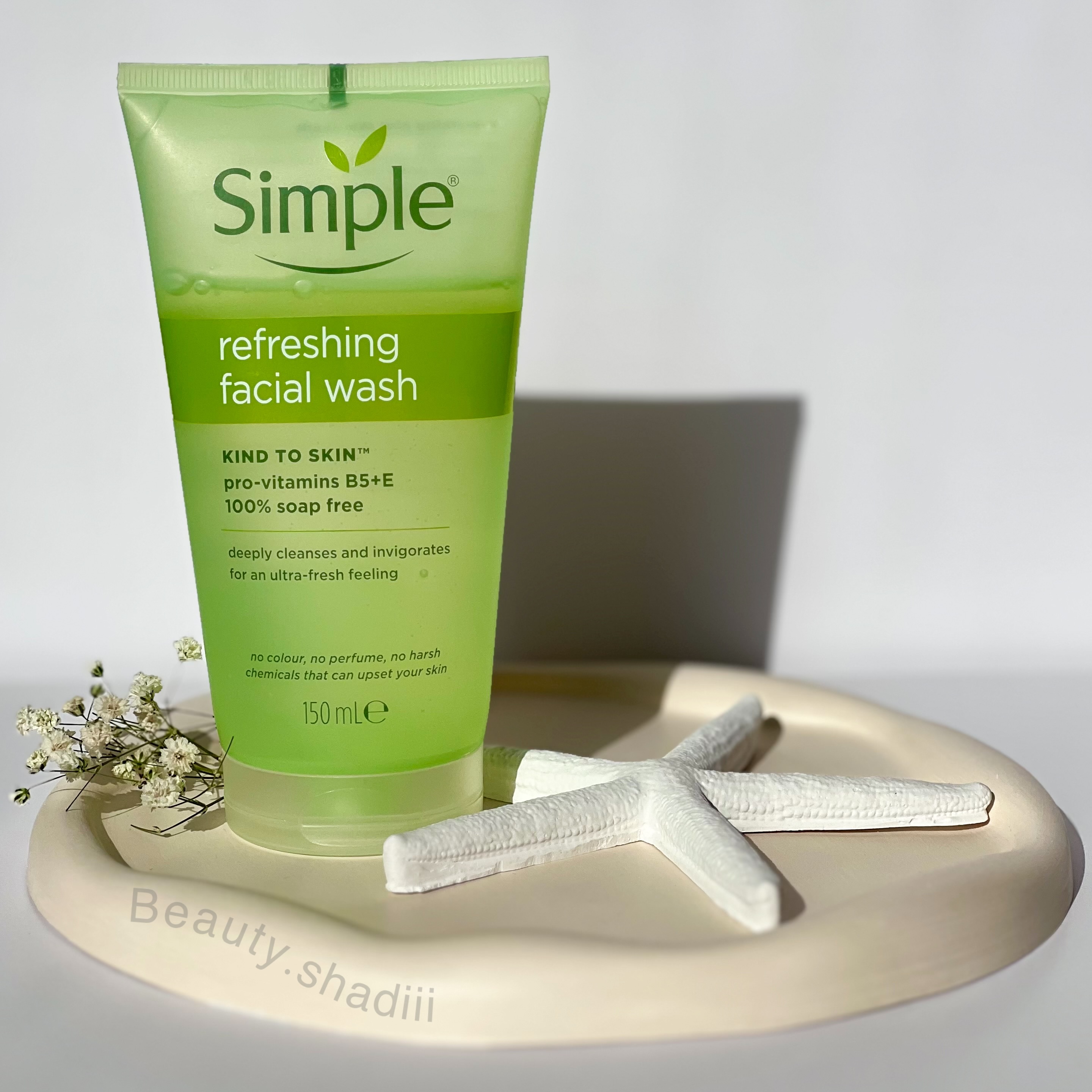 ژل شستشو صورت سیمپل مدل refreshing حجم 150 میلی لیتر